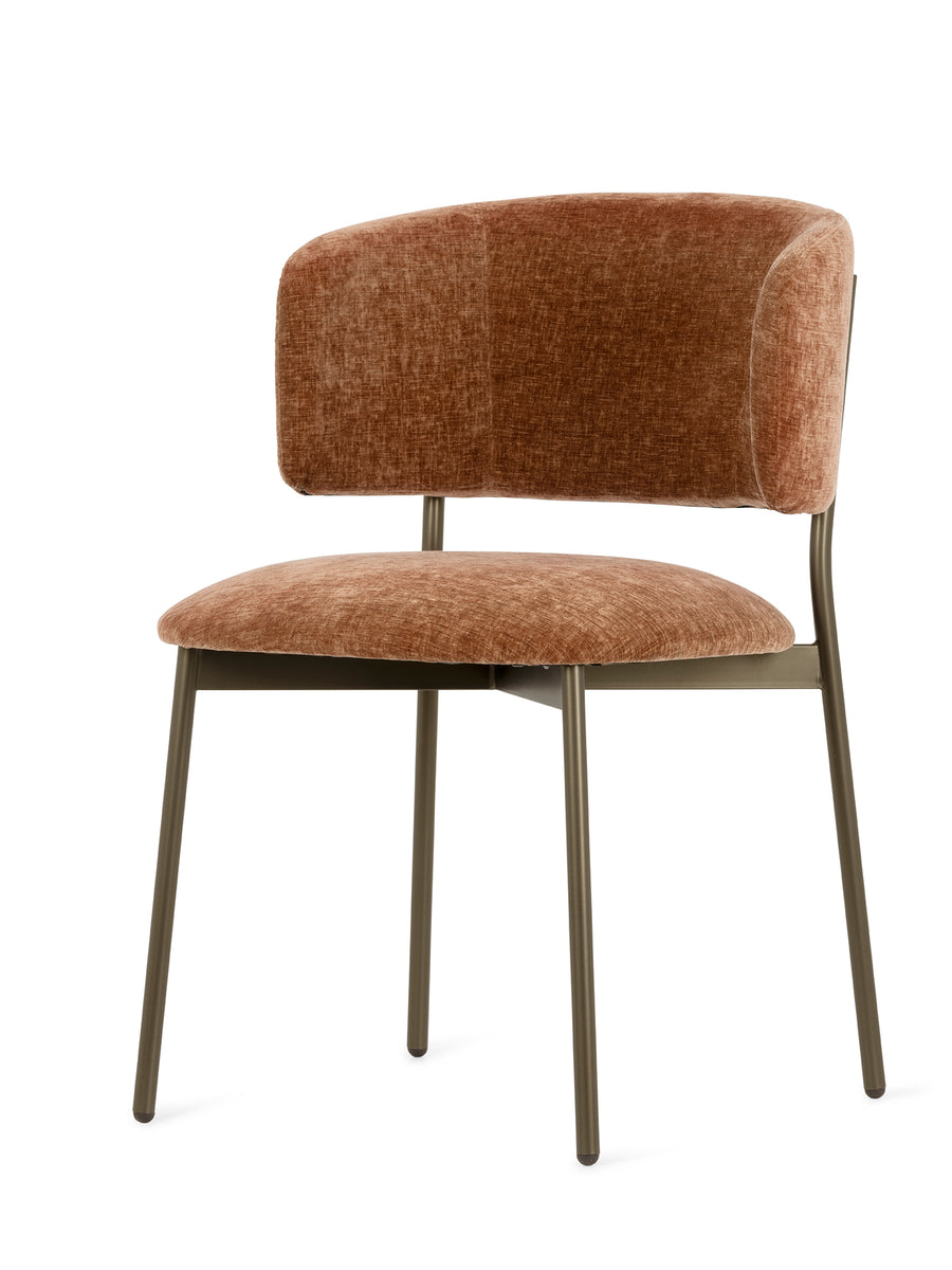 Calligaris Flex — T5Q upholstery matches; bronze P29L legs differ from ordered black P15.