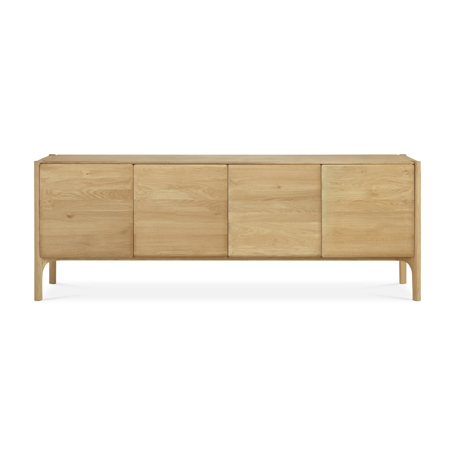 PI four-door sideboard in oak — front cutout
