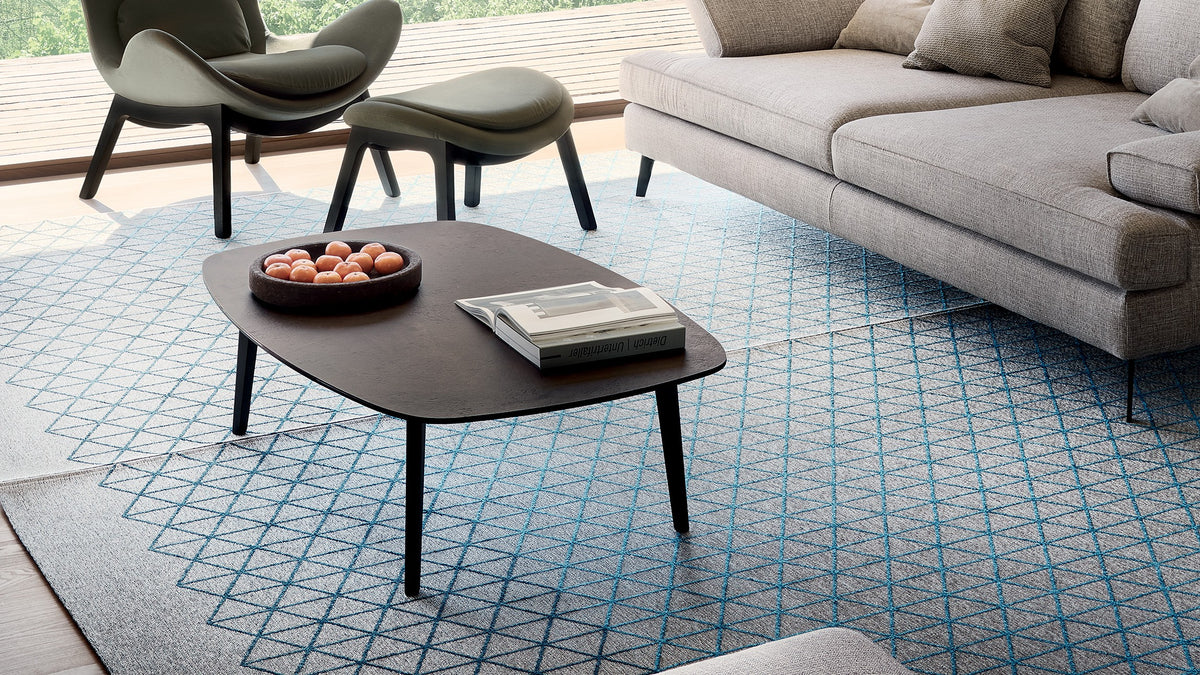 Calligaris Abrey Coffee - oval coffee table in an interior setting