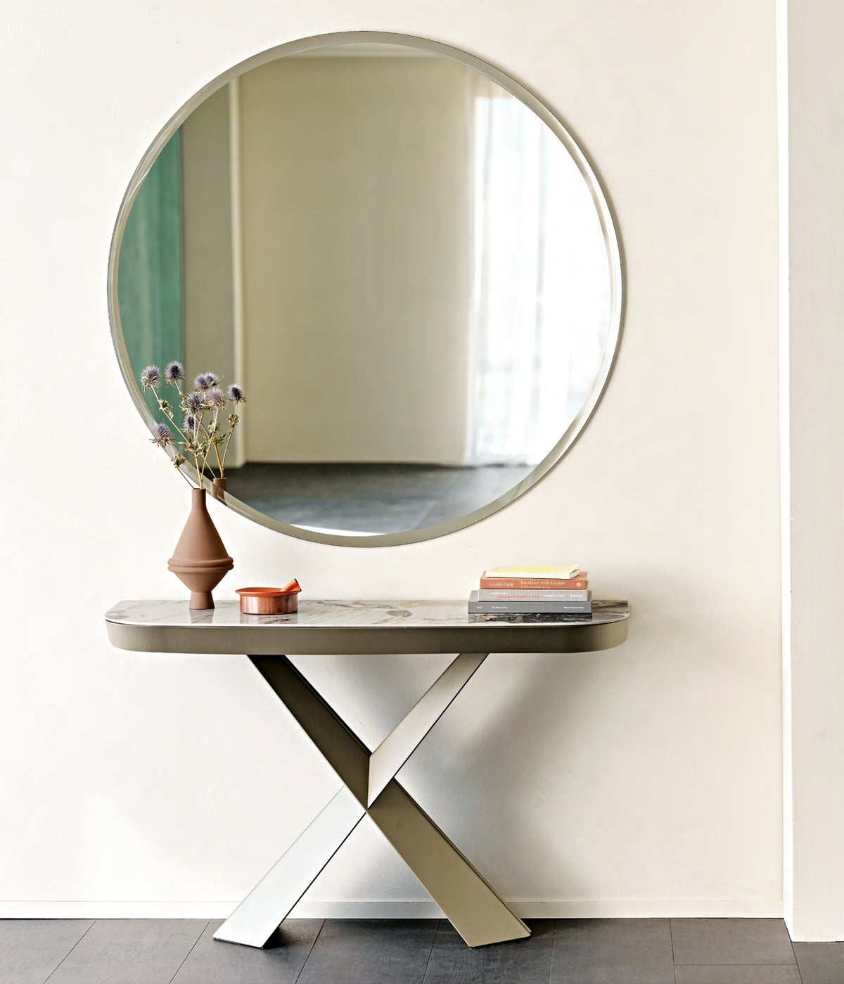 Hawaii Round Mirror — manufacturer room setting