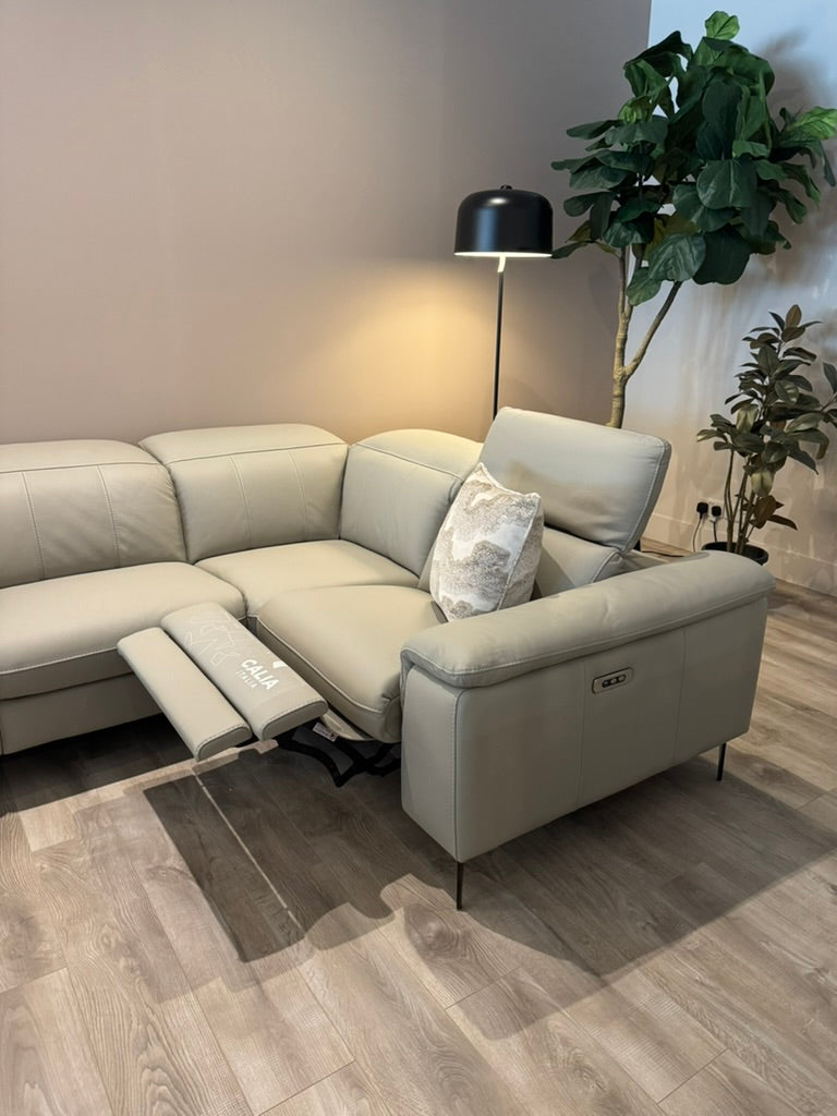 Calia Italia Panarea corner sofa in Tortora Bull leather — right recliner
