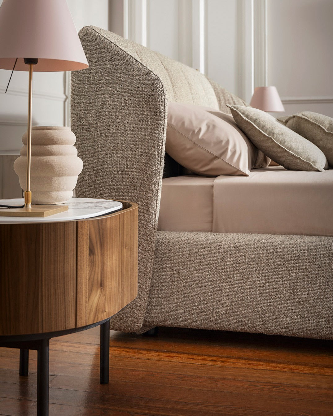 Calligaris Lake nightstand - interior setting